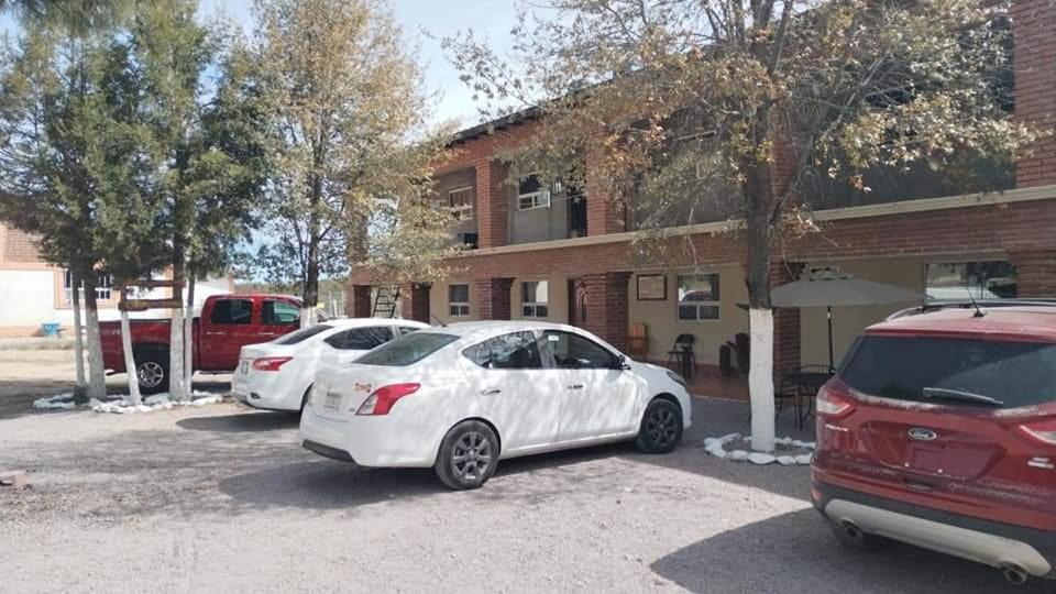 Hotel Hacienda Las Barrancas Del Cobre Areponapuchi Exteriör bild